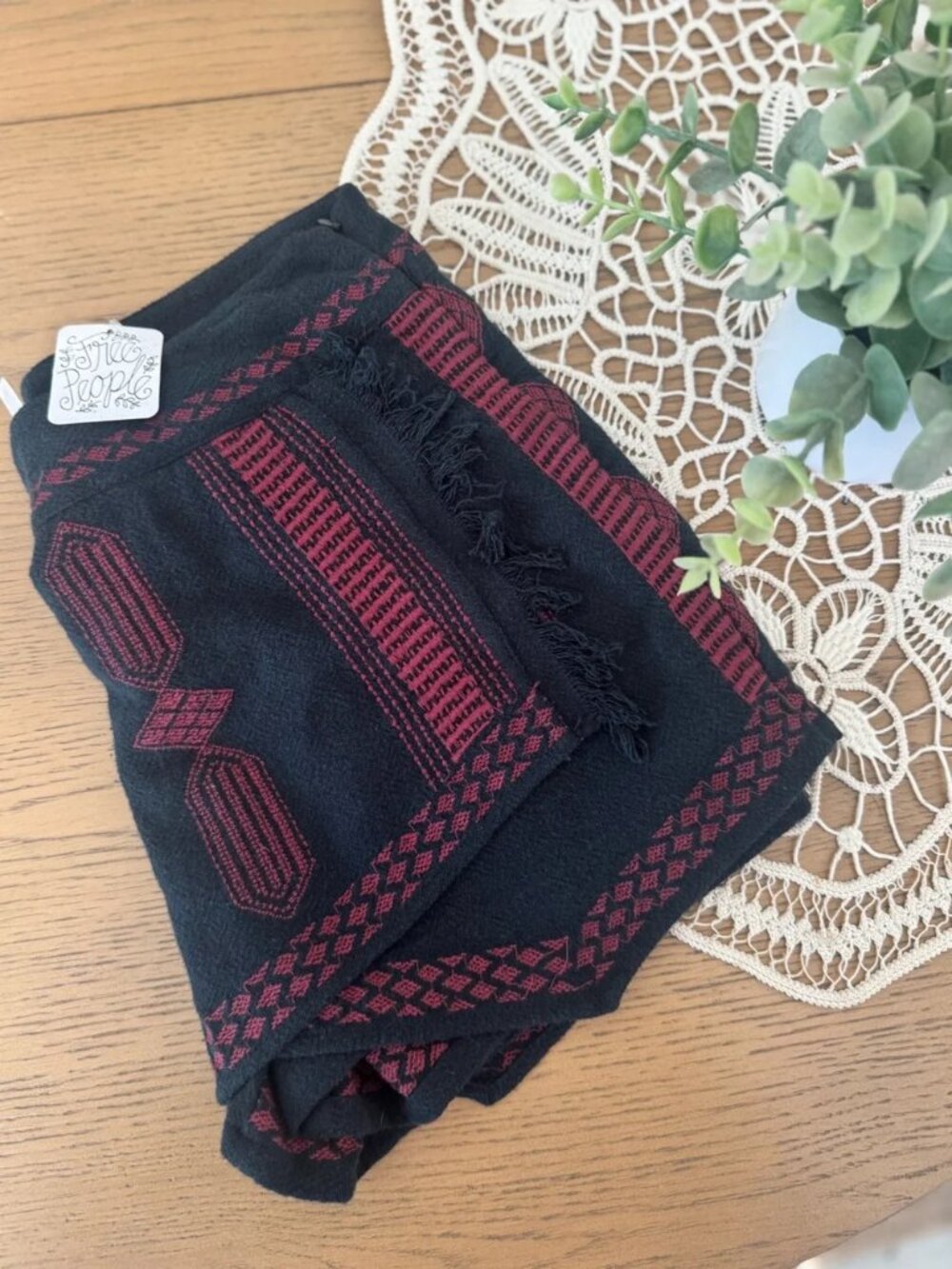 Free People Black & Burgundy Embroidered Wrap Skort Shorts 100% Cotton Size 0